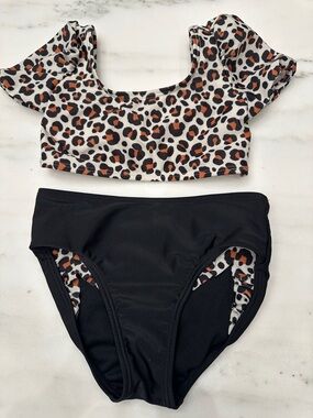 Cat and Jack size 4/5 Leopard Print Crop Bikini Top and Black Bottoms. Like new
